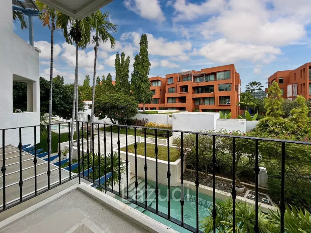 Chelona : 2 Bed Beachfront Condo Pool View