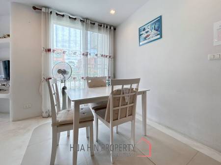 Chelona : 2 Bed Beachfront Condo Pool View