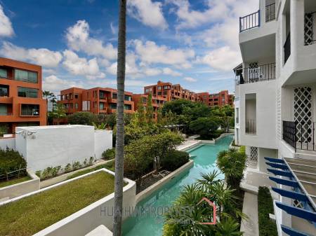 Chelona : 2 Bed Beachfront Condo Pool View