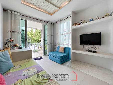 Chelona : 2 Bed Beachfront Condo Pool View