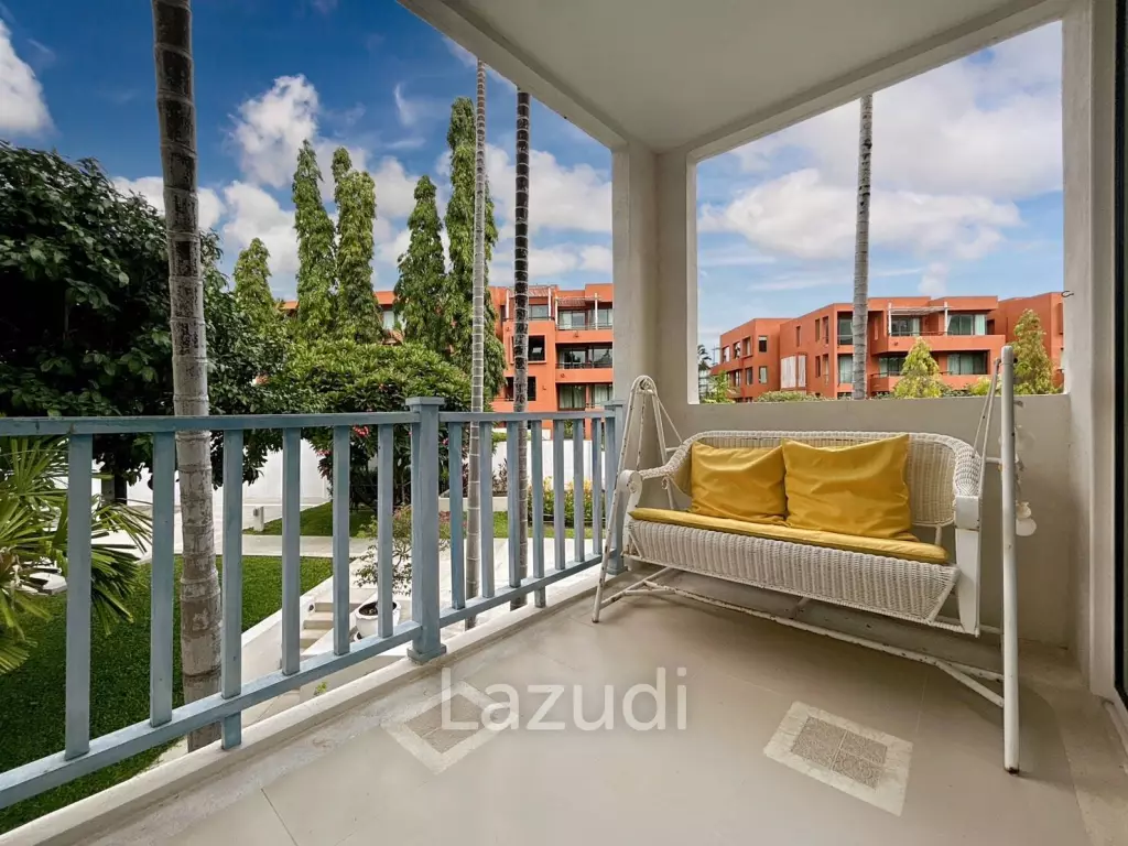 Chelona : 2 Bed Beachfront Condo Pool View
