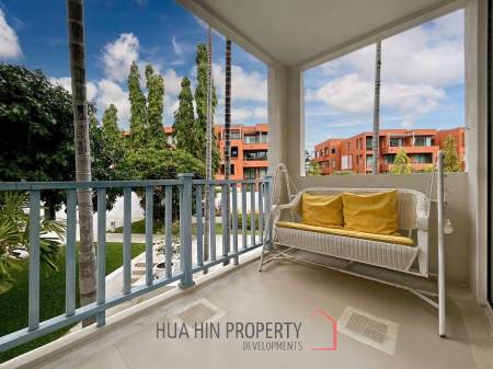 Chelona : 2 Bed Beachfront Condo Pool View