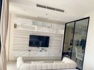 1 Bed 1 Bath 49 SQ.M Noble Ploenchit