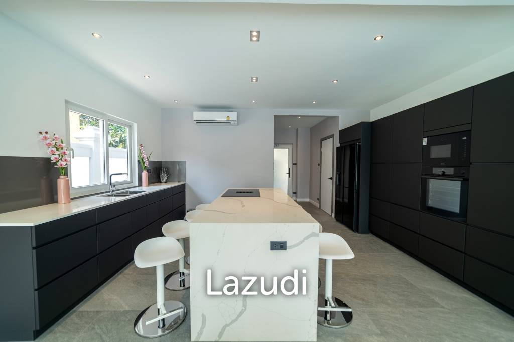 6 Bed 8 Bath 845 SQ.M Siam Royal View Pattaya