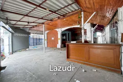 Prime Location : 2 Storey Townhouse On Soi Selakam