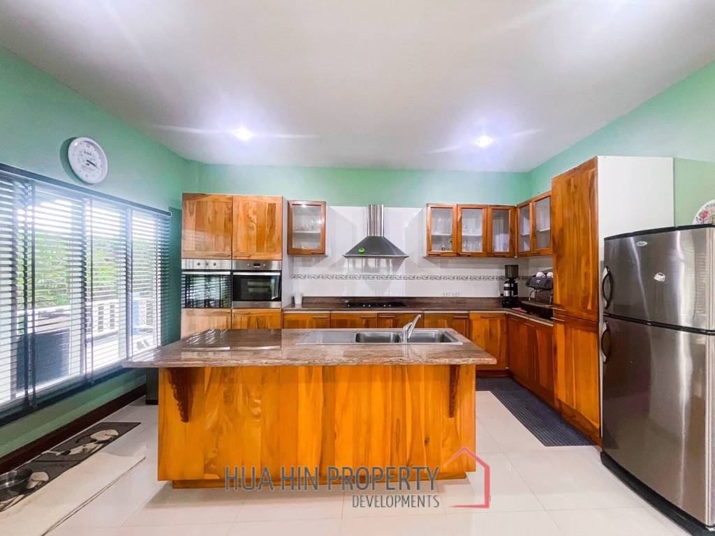 Standalone House Near Palm Hill Golf Course