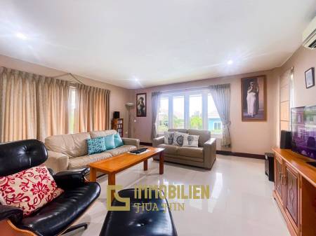 Standalone House Near Palm Hill Golf Course