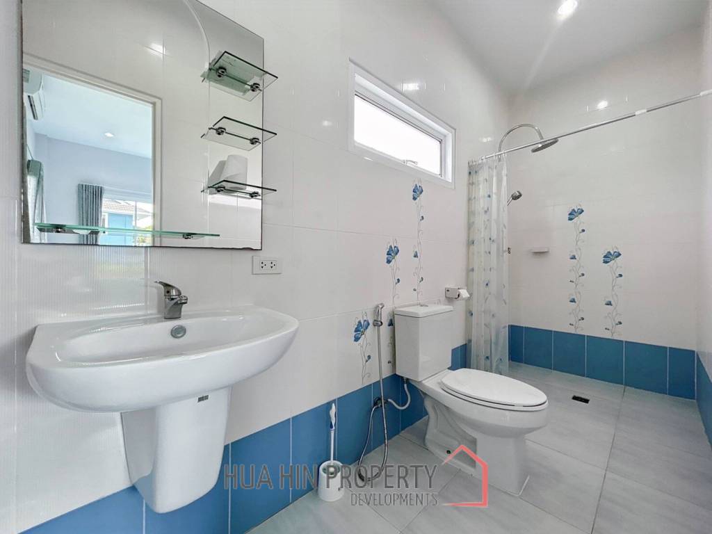 Standalone House Near Palm Hill Golf Course