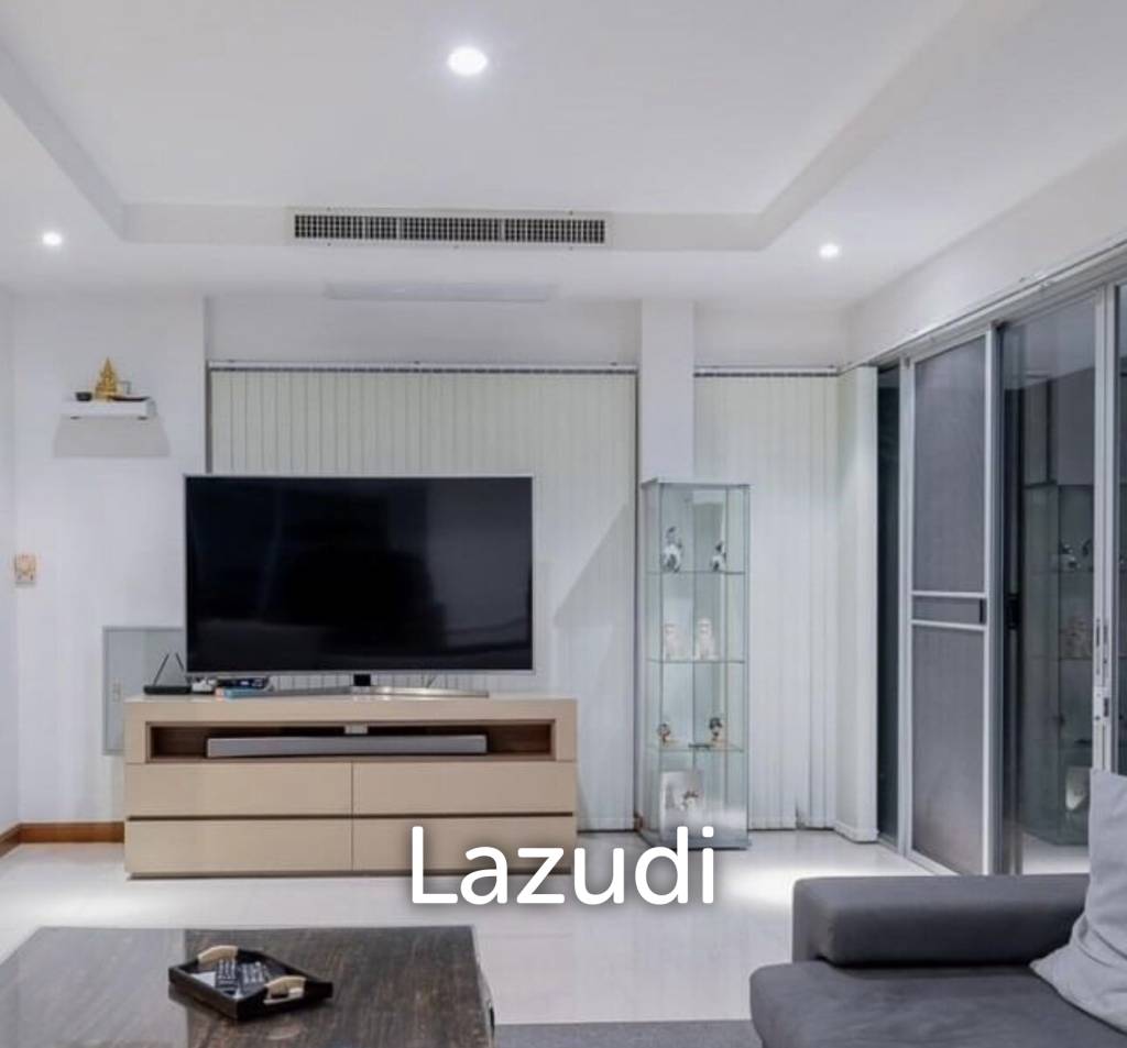 PALM HILL GOLF COURSE  : 4 bed luxury pool villa