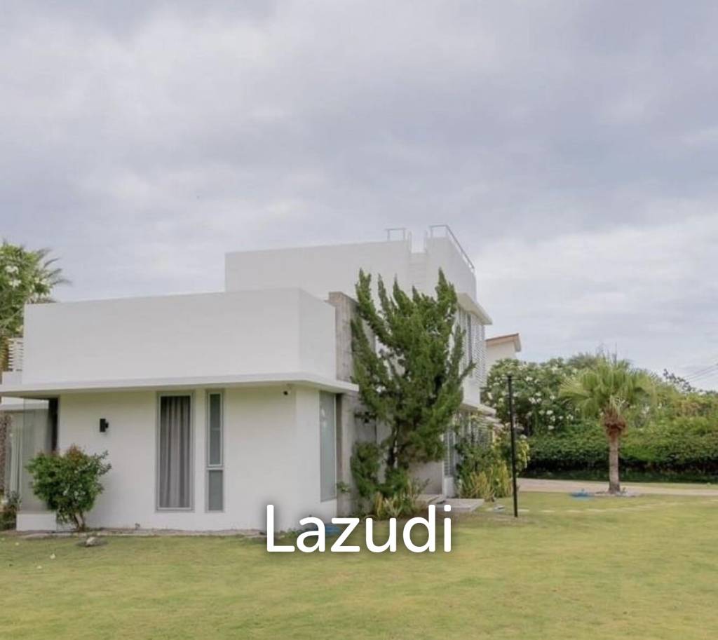 PALM HILL GOLF COURSE  : 4 bed luxury pool villa