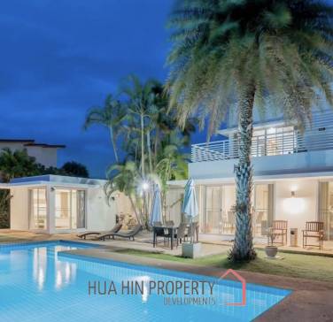 PALM HILL GOLF COURSE  : 4 bed luxury pool villa