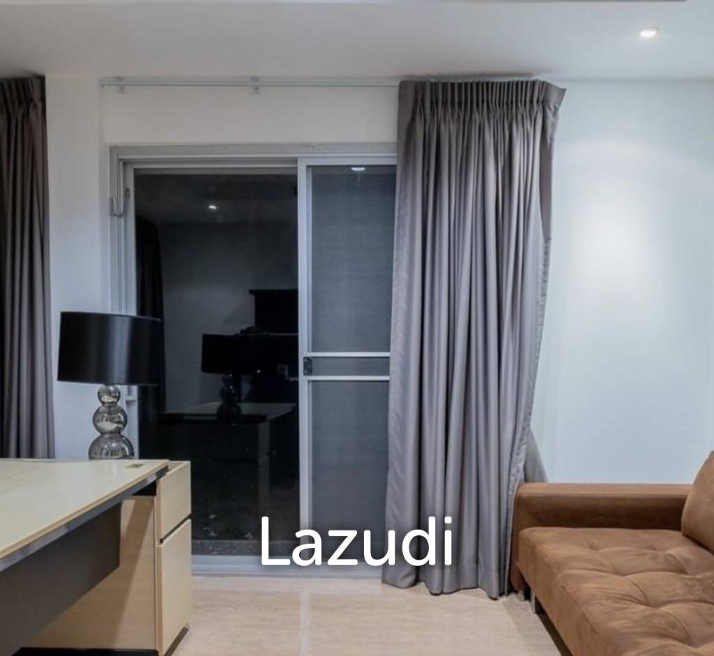 PALM HILL GOLF COURSE  : 4 bed luxury pool villa