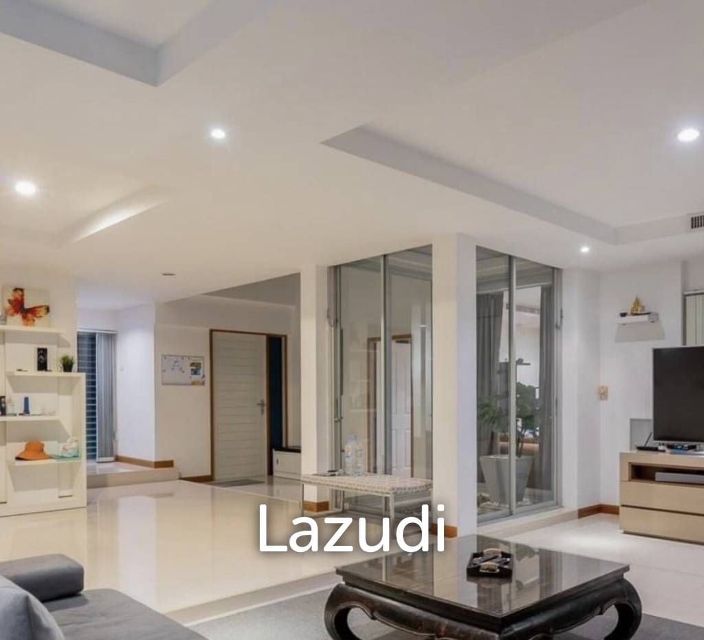 PALM HILL GOLF COURSE  : 4 bed luxury pool villa