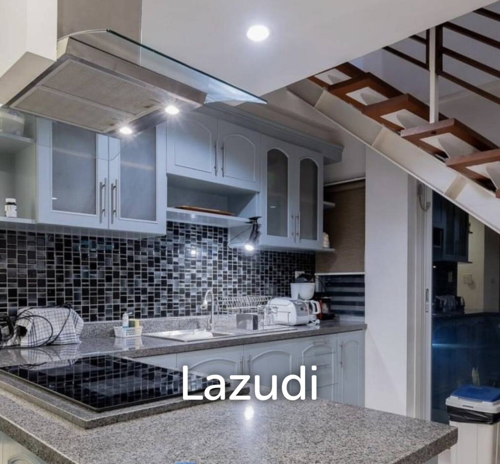 PALM HILL GOLF COURSE  : 4 bed luxury pool villa