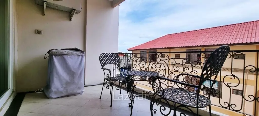 Studio 1 Bath 44.68 SQ.M LK Legend Condominium