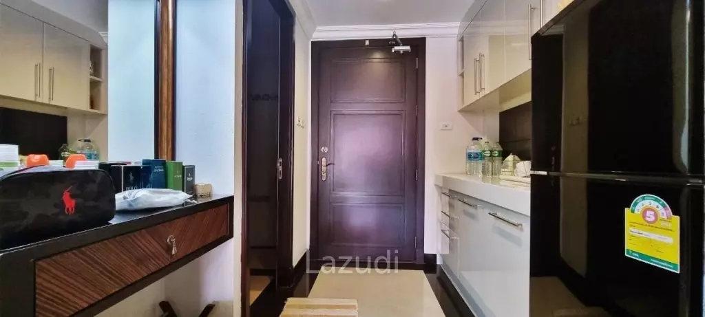 Studio 1 Bath 44.68 SQ.M LK Legend Condominium
