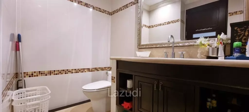 Studio 1 Bath 44.68 SQ.M LK Legend Condominium