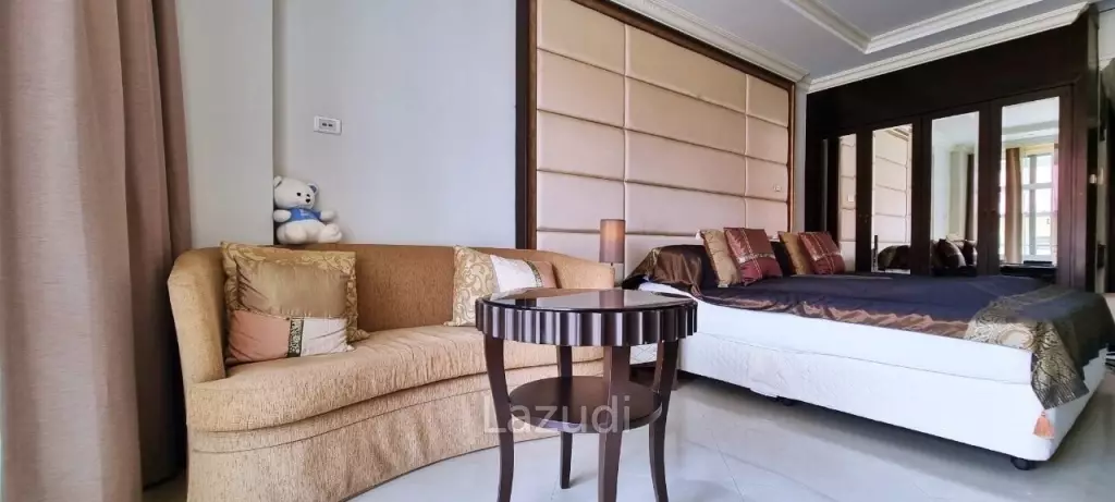 Studio 1 Bath 44.68 SQ.M LK Legend Condominium