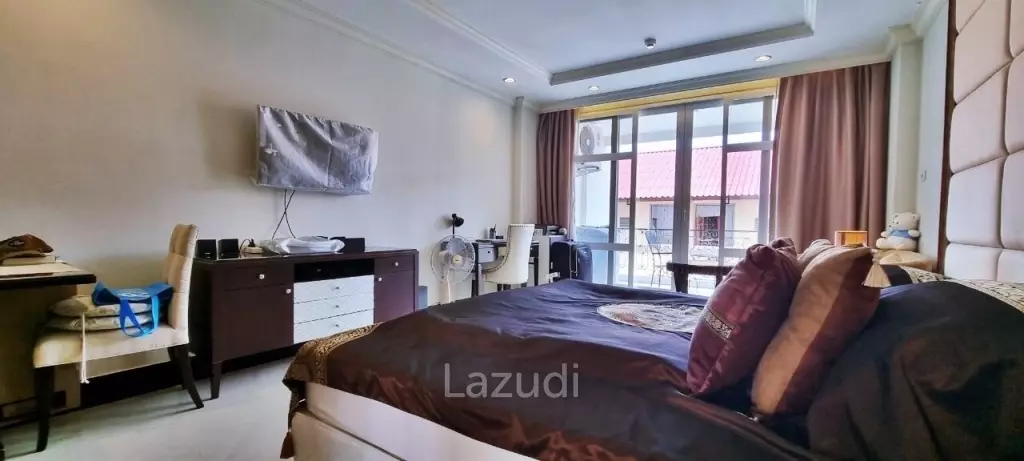 Studio 1 Bath 44.68 SQ.M LK Legend Condominium