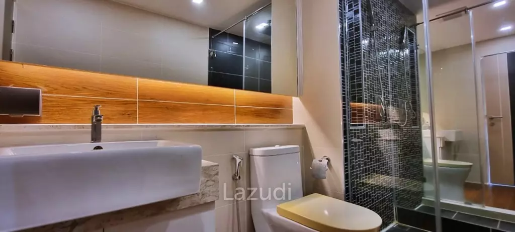 1 Bed 1 Bath 44.77 SQ.M. The Feelture Condo