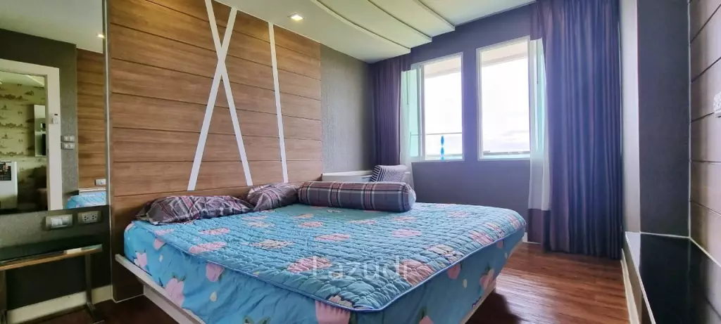 1 Bed 1 Bath 44.77 SQ.M. The Feelture Condo