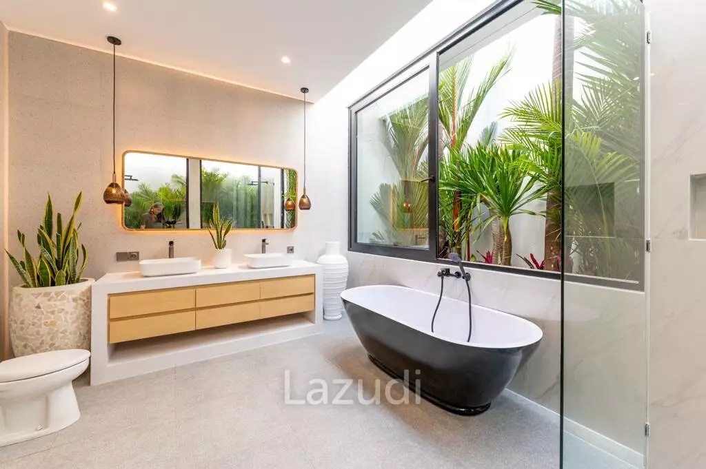 Spectacular Pererenan Beachside Villa with 40 Year Lease
