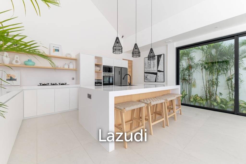 Spectacular Pererenan Beachside Villa with 40 Year Lease