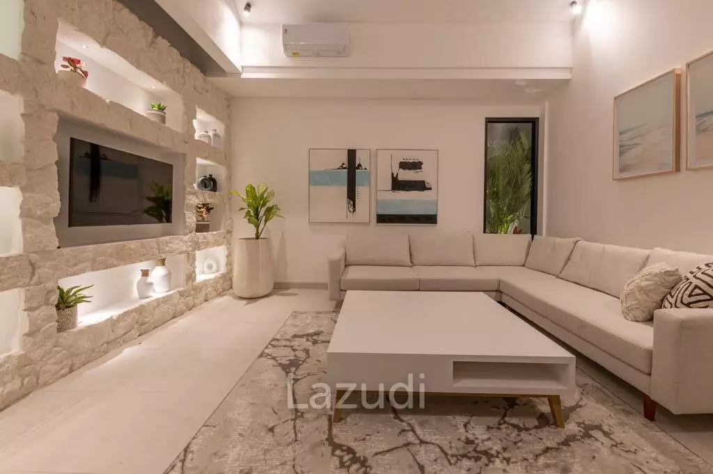 Spectacular Pererenan Beachside Villa with 40 Year Lease