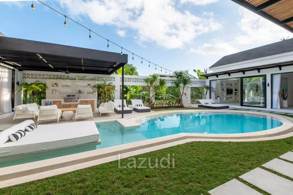 Spectacular Pererenan Beachside Villa with 40 Year Lease