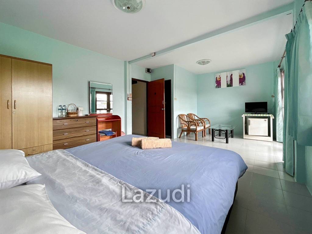 4 Storey Townhouse : 12 Bedroom Hotel On Soi 67
