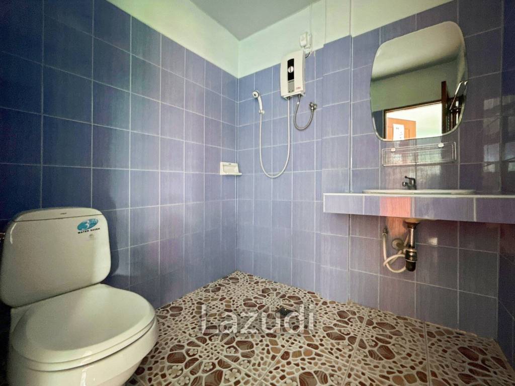 4 Storey Townhouse : 12 Bedroom Hotel On Soi 67