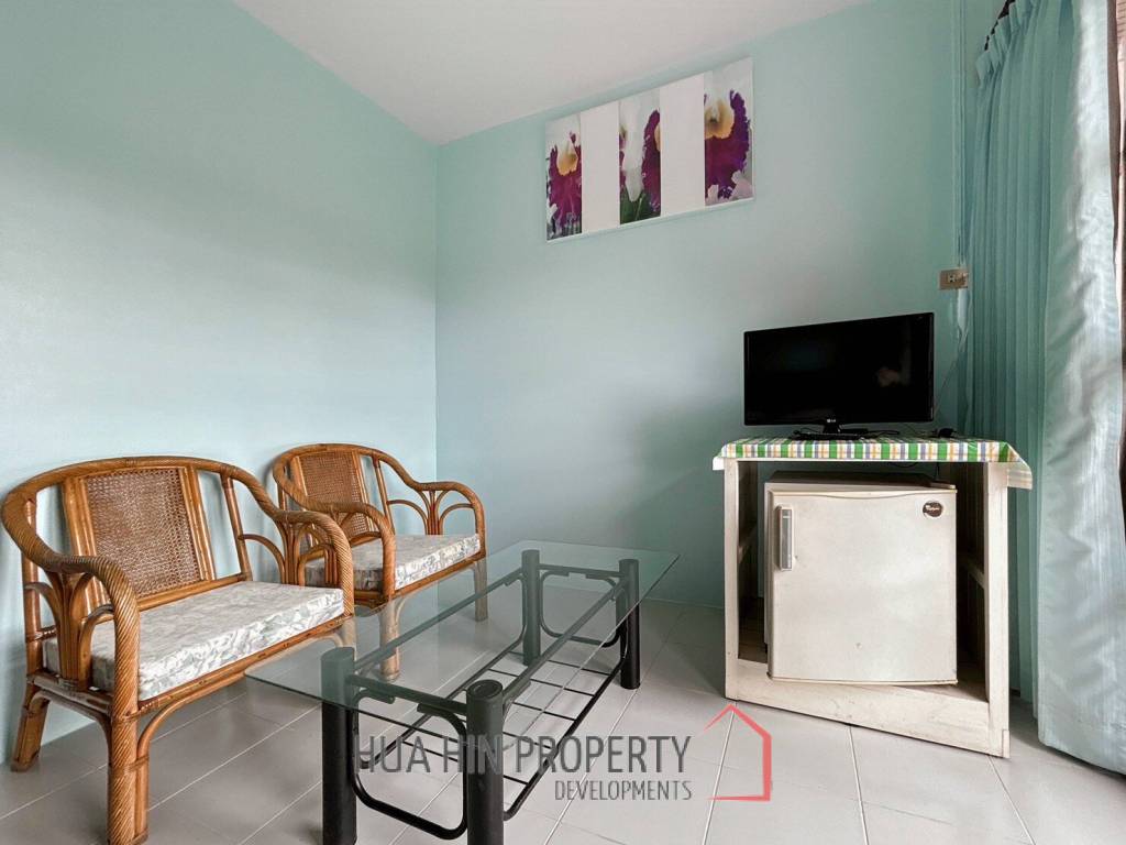 4 Storey Townhouse : 12 Bedroom Hotel On Soi 67
