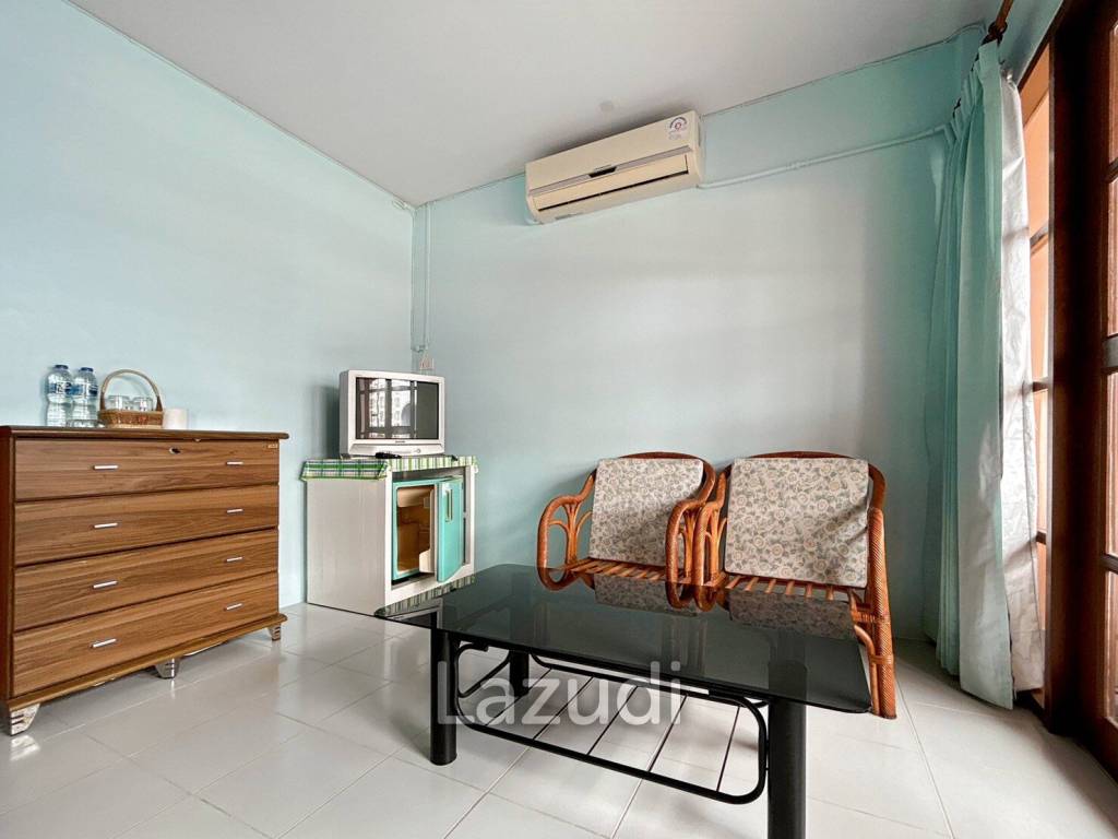 4 Storey Townhouse : 12 Bedroom Hotel On Soi 67