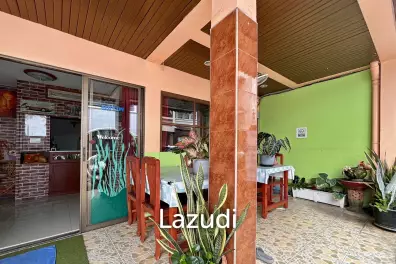 4 Storey Townhouse : 12 Bedroom Hotel On Soi 67