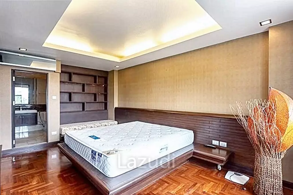 3 Bedroom 2 Bathroom 169 SQ.M Supreme Ville
