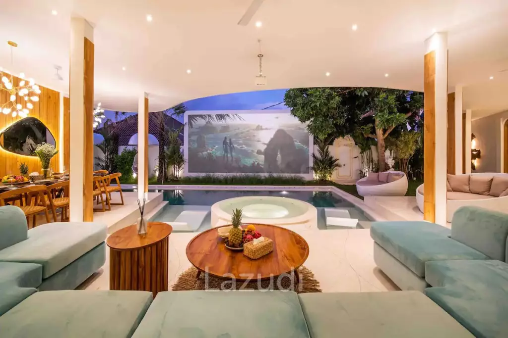 Luxurious 5-Bedroom Villa for Sale in Umalas