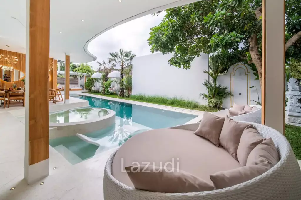 Luxurious 5-Bedroom Villa for Sale in Umalas