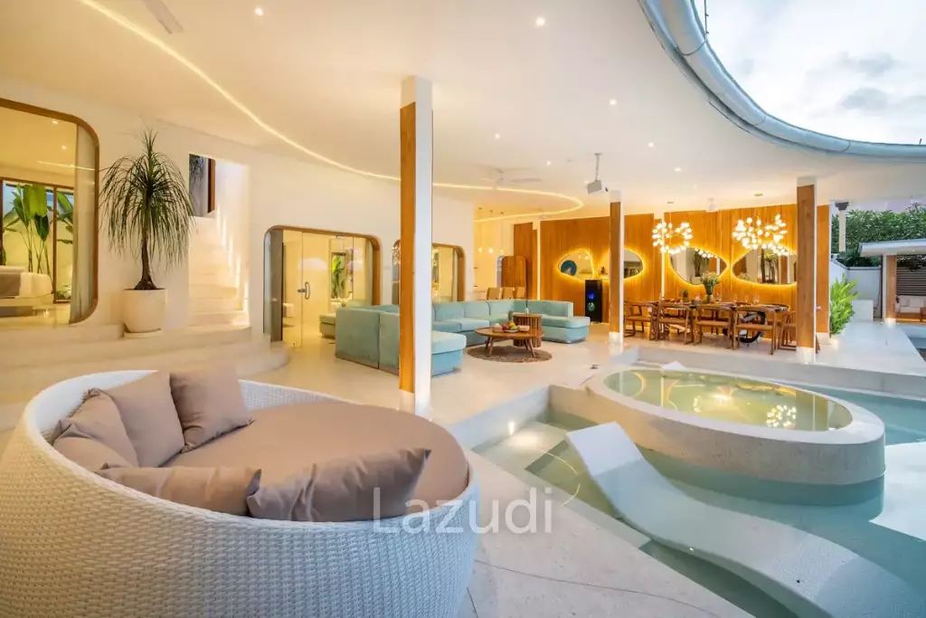 Luxurious 5-Bedroom Villa for Sale in Umalas