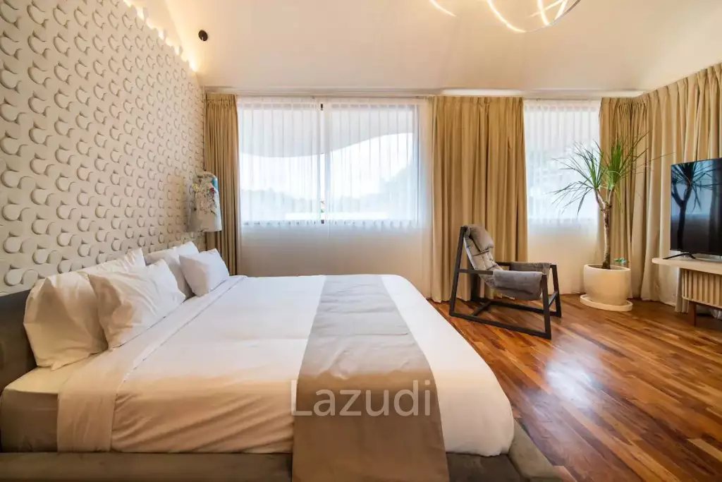 Luxurious 5-Bedroom Villa for Sale in Umalas