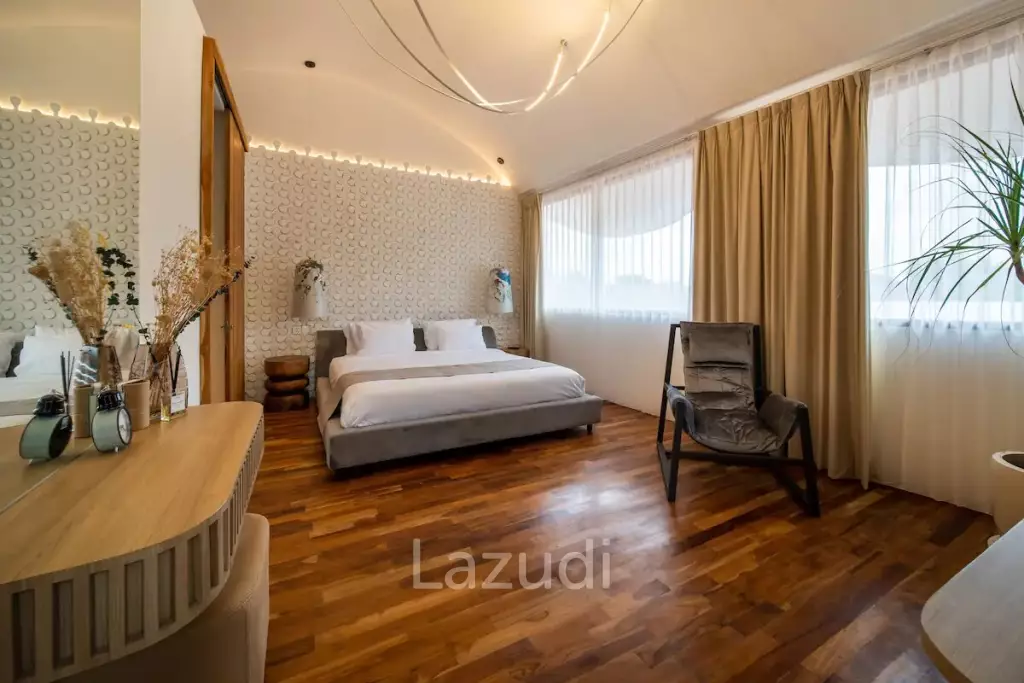 Luxurious 5-Bedroom Villa for Sale in Umalas
