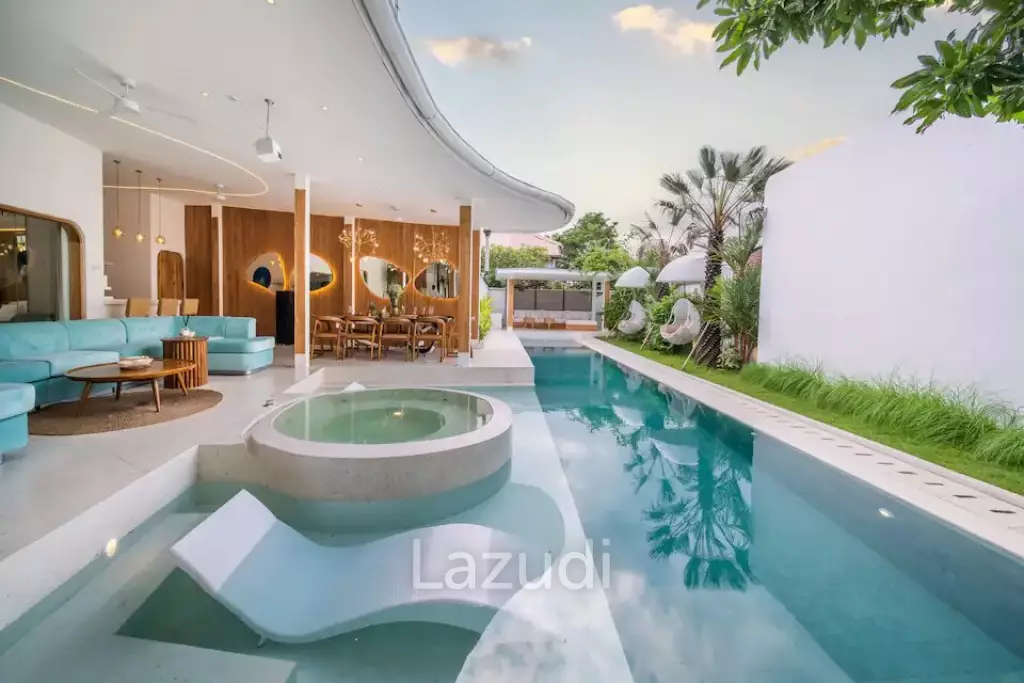 Luxurious 5-Bedroom Villa for Sale in Umalas