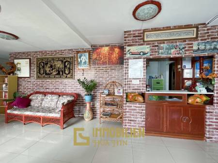 4 Storey Townhouse : 12 Bedroom Hotel On Soi 67