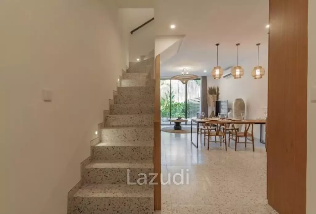 For Sale 2-Bedroom Townhouse close to the Beachc