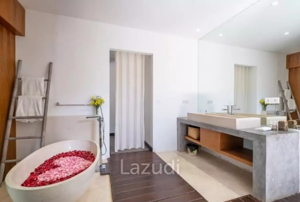 Huge Boutique Villa for Sale in Ungasan