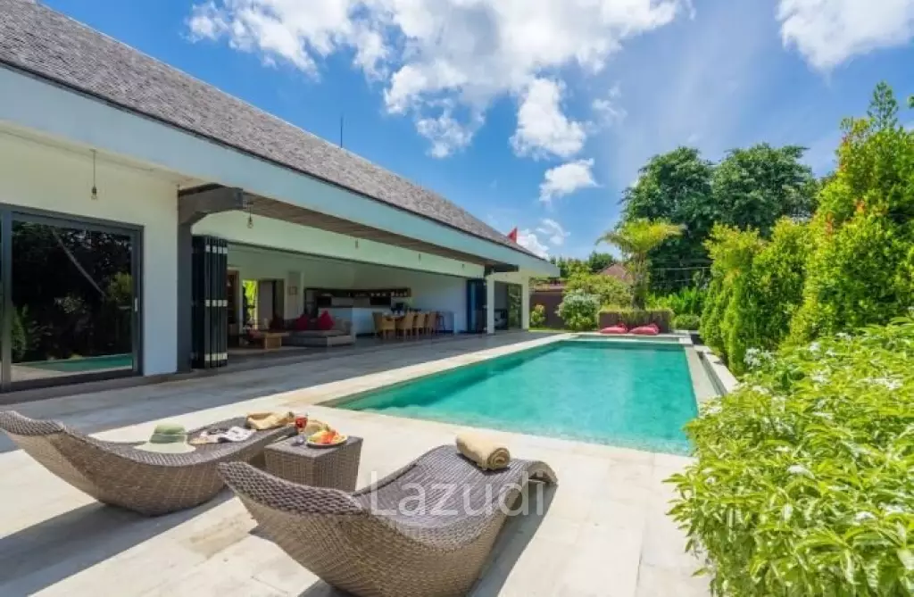 Huge Boutique Villa for Sale in Ungasan