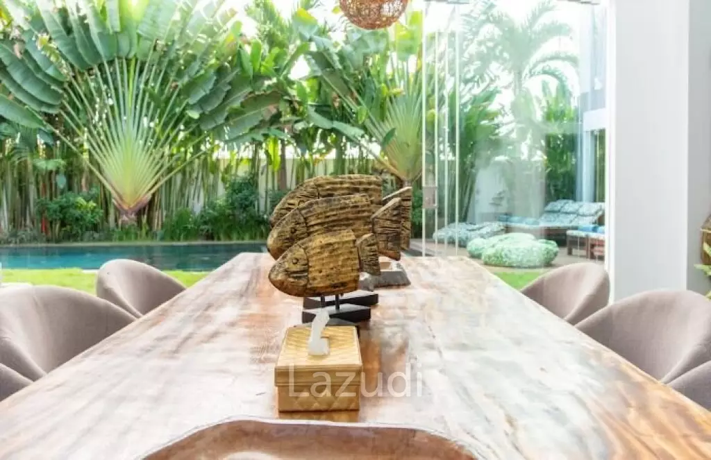 Luxury Villa for Sale Walking Distance to the Beach