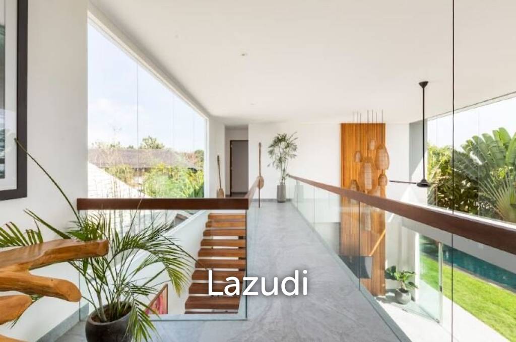 Luxury Villa for Sale Walking Distance to the Beach