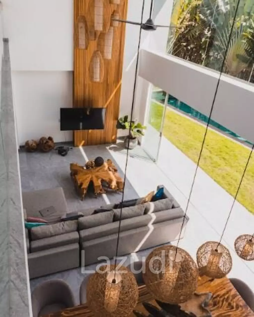 Luxury Villa for Sale Walking Distance to the Beach