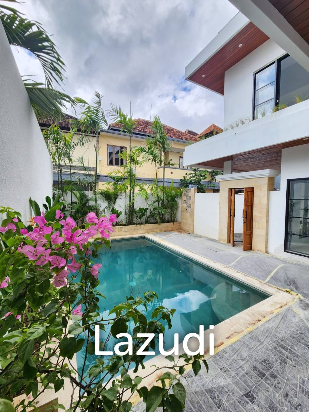 Brand new Villa for sale in Berawa, Canggu