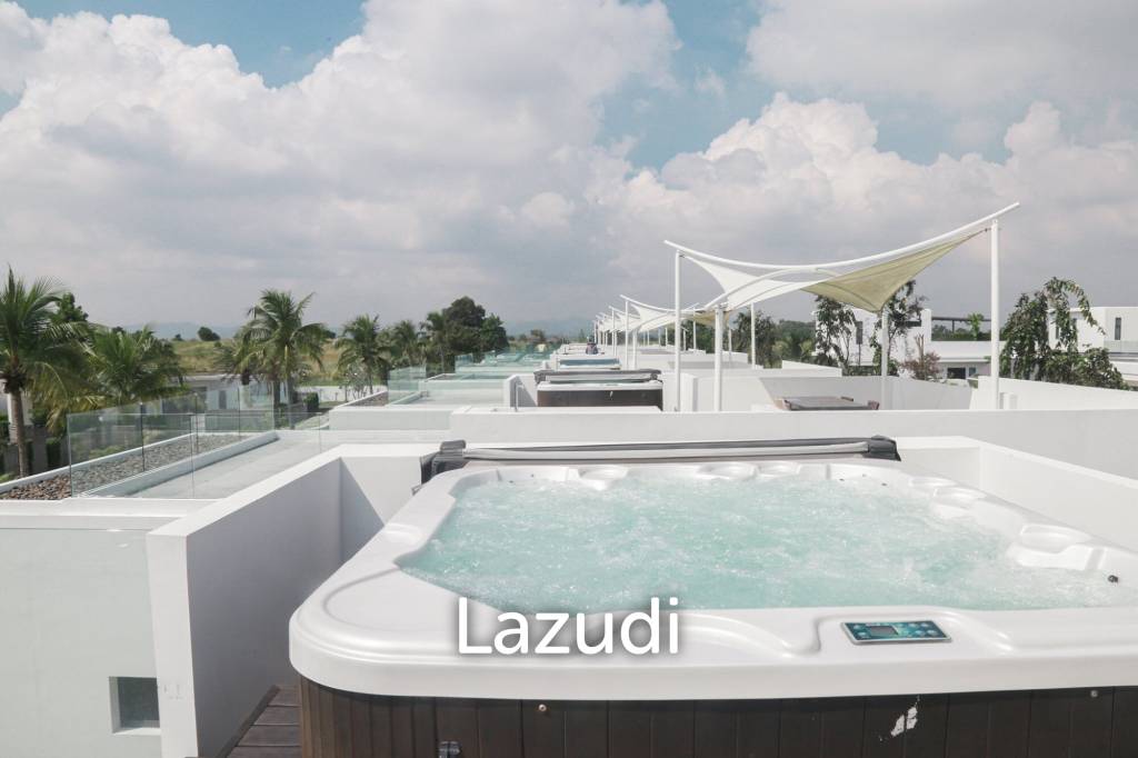 1 Bedroom with Rooftop and Private Jacuzzi
